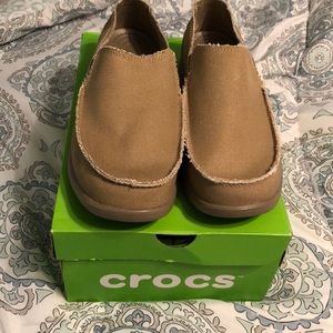 Crocs Santa Cruz Shoes never worn